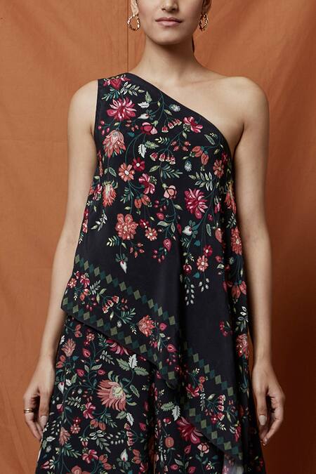 Buy_Namrata Joshipura_Black Crepe Asymmetric One Shoulder Jumpsuit _Online_at_Aza_Fashions