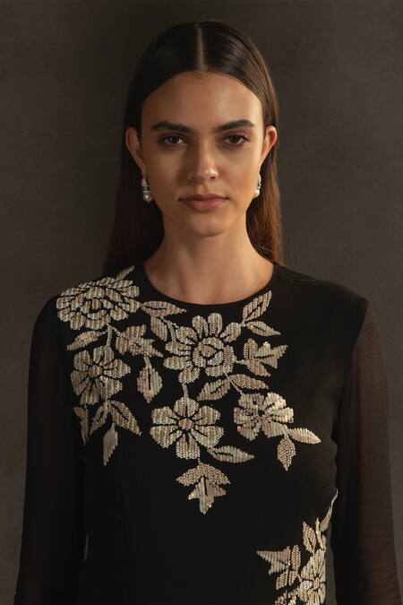 Shop Namrata Joshipura Black Georgette Embroidery Round Layered Jumpsuit Online at Aza Fashions Shop_Namrata Joshipura_Black Georgette Embroidery Round Layered Jumpsuit _Online_at_Aza_Fashions