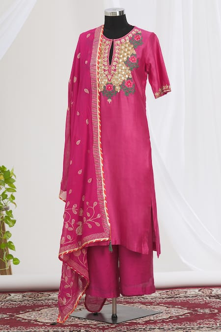 Neha Khullar Embroidered Kurta Set 