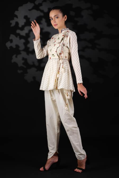 Nikasha_White Handwoven Cotton Jamdani Mandarin Collar Angrakha Top And Pant Set _Online_at_Aza_Fashions