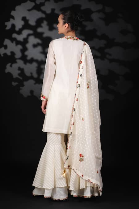 Nikasha Handwoven Kurta Set 