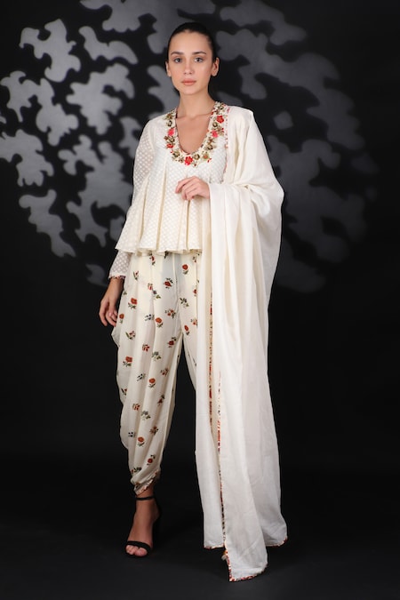 Nikasha White Handwoven Cotton Jamdani Embroidery U Printed Dhoti Pant Set 