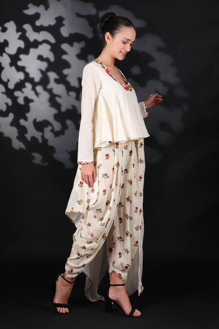 Nikasha_White Handwoven Cotton Jamdani U Neck Printed Dhoti Pant Set _Online_at_Aza_Fashions