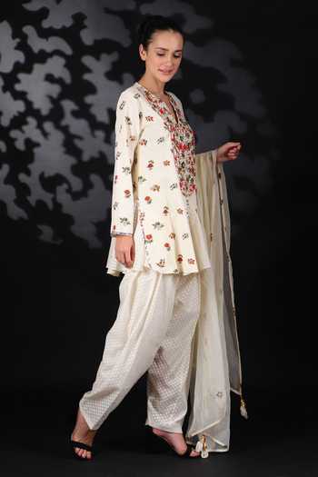 Nikasha_White Handwoven Cotton Jamdani Notched Printed Kurta Set _Online_at_Aza_Fashions