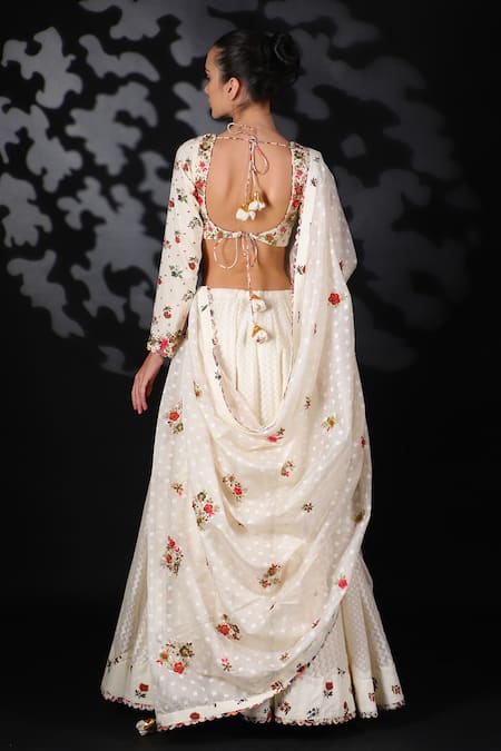 Nikasha Handwoven Lehenga Set 