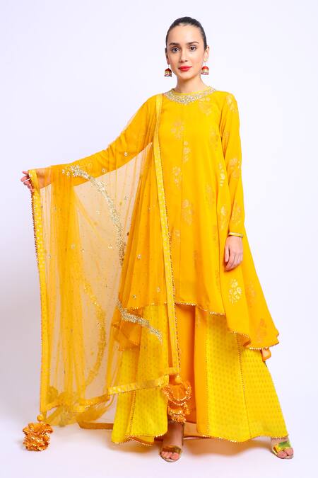 Nikasha_Yellow Net, Georgette Round Printed Asymmetric Kurta Set _Online_at_Aza_Fashions