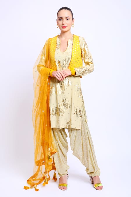 Nikasha Printed Kurta Set With Jacket 
