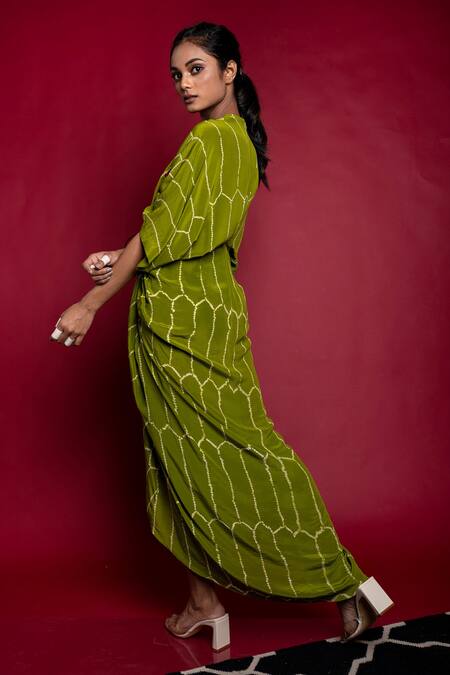 Shop_Nupur Kanoi_Green Crepe Print Bandhani V Neck Dress  _at_Aza_Fashions