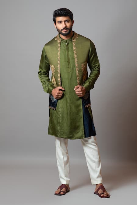 Paarsh Yami Embroidered Front Open Bundi Kurta Set 