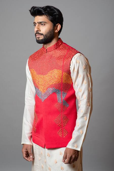 PAARSH Red Cotton, Bamberg Silk Thread Work Filigree Embroidered Bundi Kurta Set Online at Aza Fashions PAARSH_Red Cotton, Bamberg Silk Thread Work Filigree Embroidered Bundi Kurta Set _Online_at_Aza_Fashions