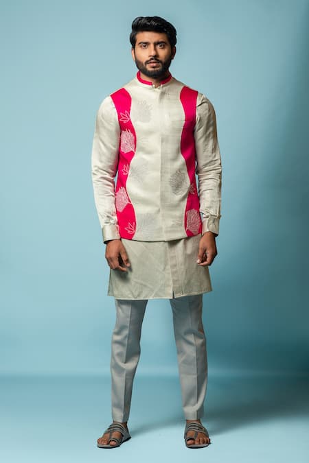 Paarsh Noaa Patchwork Bundi Kurta Set 