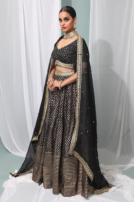 Neha Khullar_Black Organza, Banarasi Silk V Neck Embroidered Lehenga Set _Online_at_Aza_Fashions