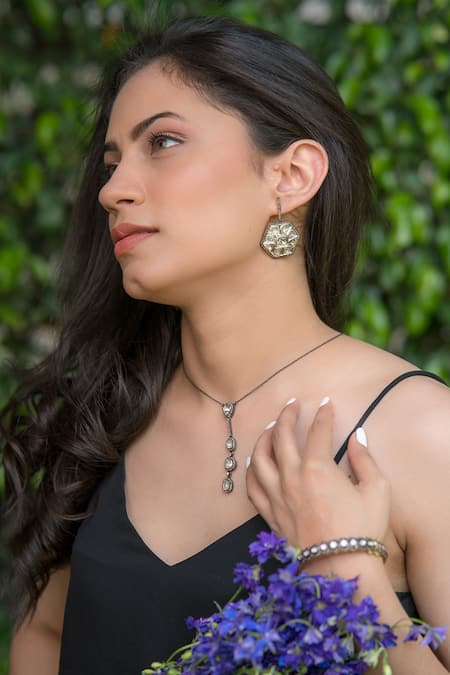 Buy_The Alchemy Studio_Black Diamond Ivy Cut Necklace _Online_at_Aza_Fashions