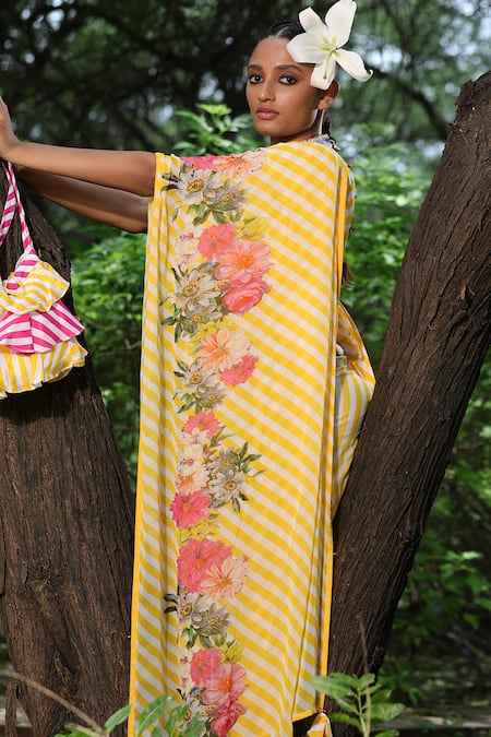 Buy_Nikasha_White Cotton, Georgette V Neck Leheriya Saree With Blouse _Online_at_Aza_Fashions