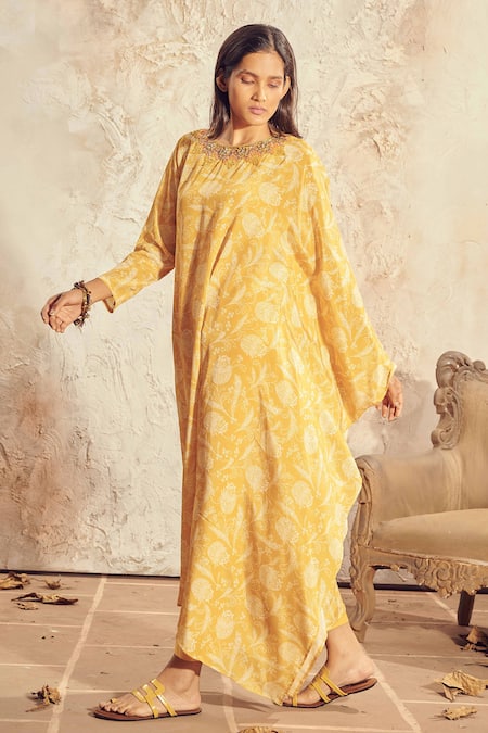 Namrata Lakhotia Yellow Crepe Embroidery Round Printed Kurta And Pant Set 