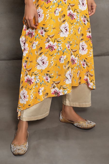 Namrata Lakhotia_Orange Crepe Embroidery Round Printed Kurta And Palazzo Set  _Online_at_Aza_Fashions