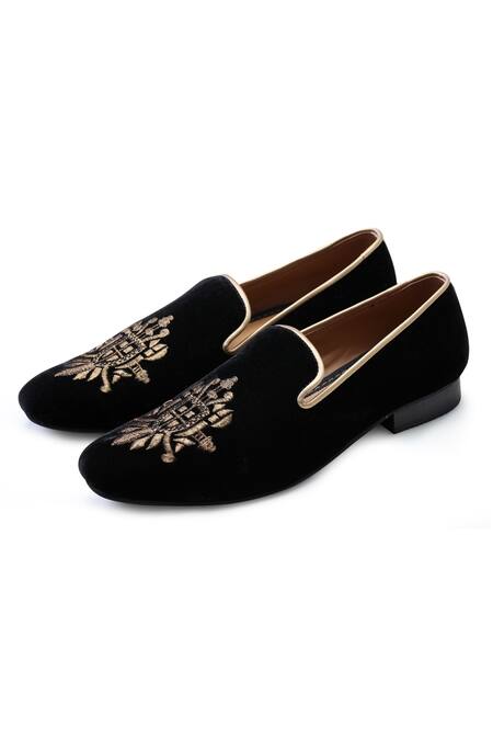 Kora By Nilesh Mitesh Black Embroidered Velvet Handcrafted Loafers