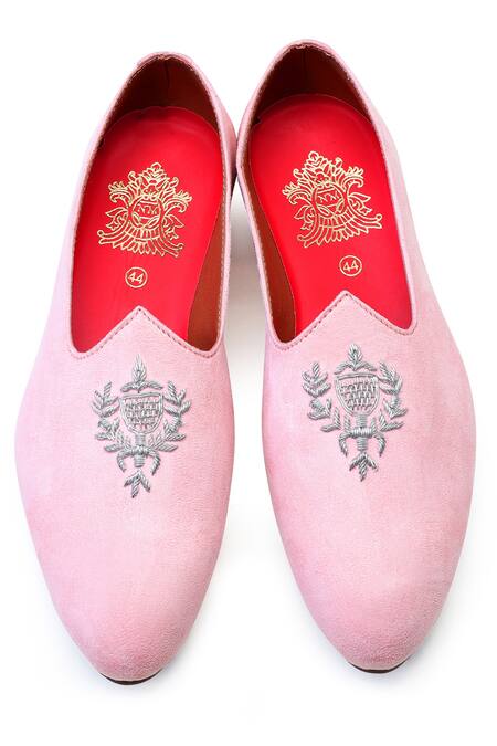Shop_Kora By Nilesh Mitesh_Pink Embroidered Zardozi Juttis _at_Aza_Fashions
