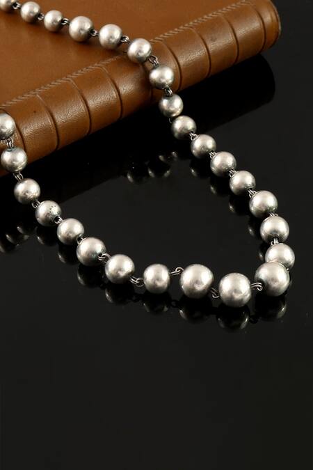 Noor_Silver Plated Handcrafted Beaded Necklace_Online_at_Aza_Fashions