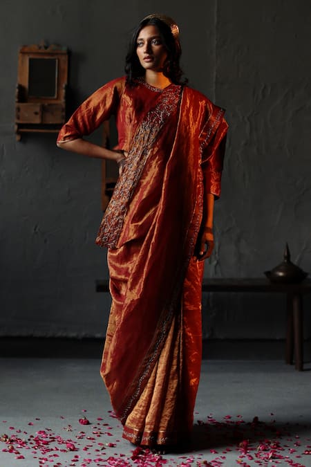 Shorshe Clothing_Red Handloom Tissue, Lining Shantoon Plain Boat Neck Blouse _Online_at_Aza_Fashions