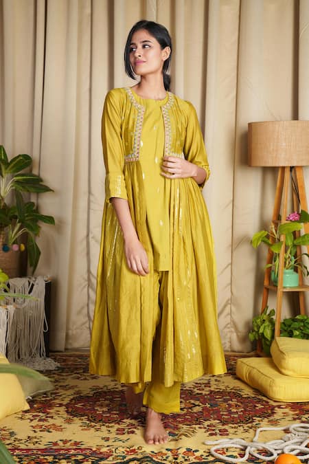 Buy Green Chanderi Silk Embroidery Round Jacket And Kurta Set For Women ...