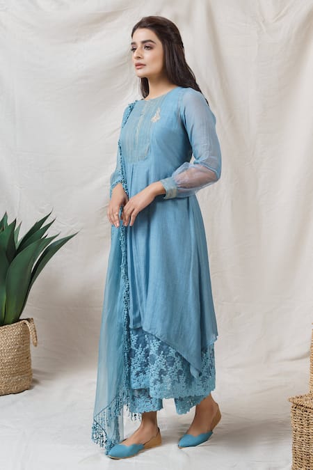 NAAZ BY NOOR Embroidered Silk Chanderi Kurta Set 