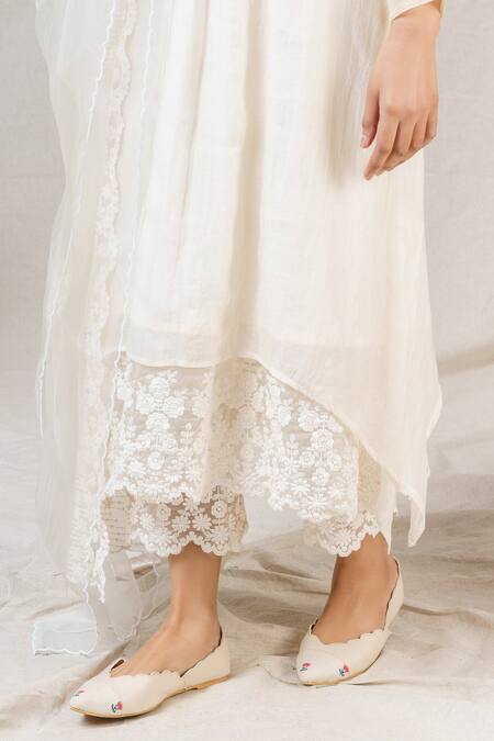 Naaz By Noor_White Silk, Cotton, Chanderi Embroidered Kurta Set_at_Aza_Fashions