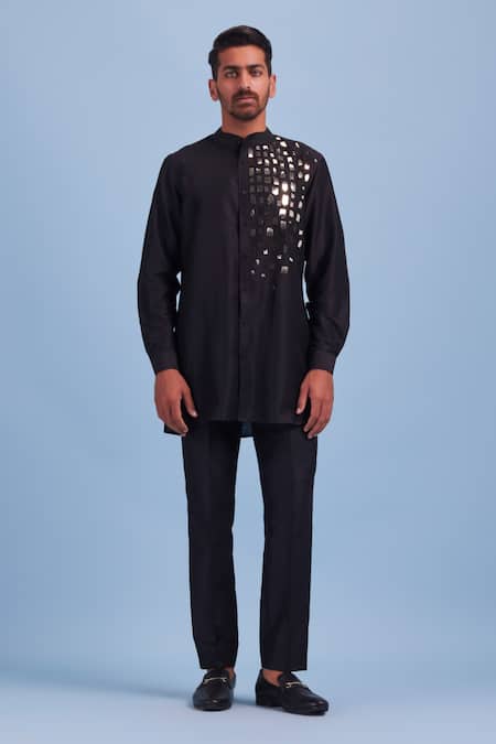 Diyarajvvir Cotton Silk Embroidered Kurta 