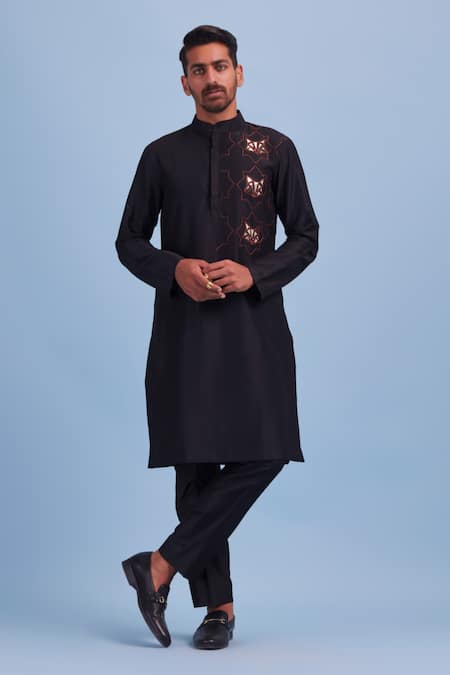 Diyarajvvir Cotton Silk Embroidered Kurta Set 