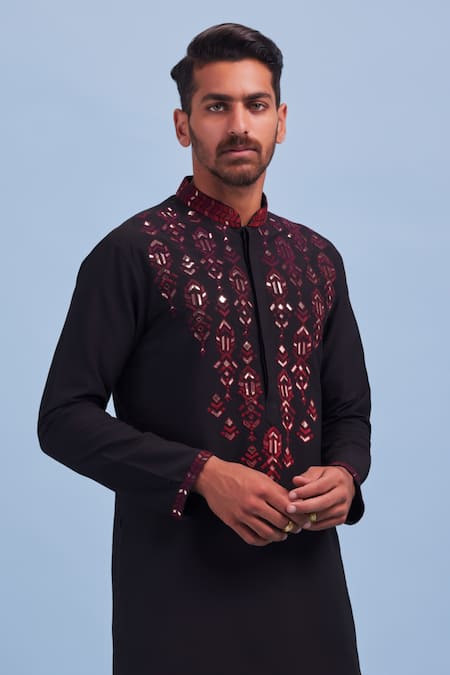 Diyarajvvir Cotton Silk Embroidered Kurta Set 