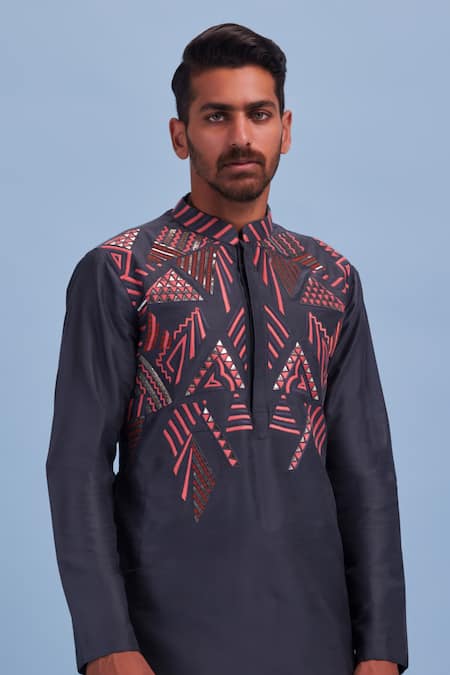 Shop Diyarajvvir Grey Cotton Silk Acrylic And Thread Mix Embroidered Kurta at Aza Fashions Shop_Diyarajvvir_Grey Cotton Silk Acrylic And Thread Mix Embroidered Kurta _at_Aza_Fashions