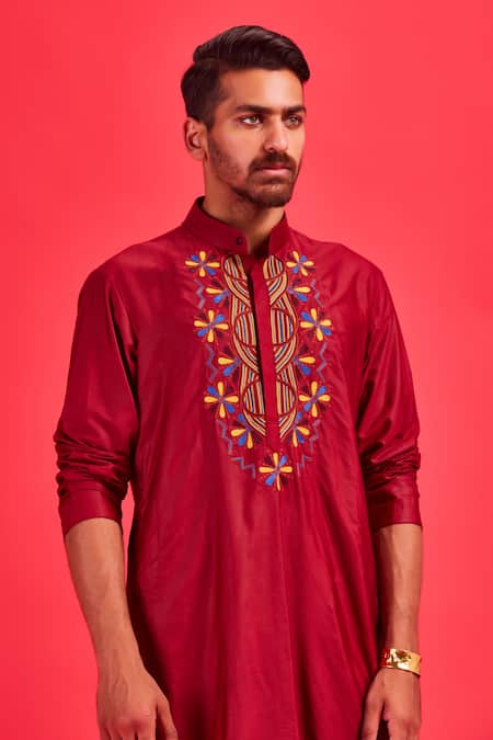 Diyarajvvir Cotton Silk Embroidered Kurta 