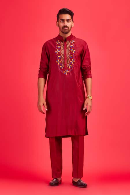 DiyaRajvvir Maroon Cotton Silk Acrylic And Thread Mix Embroidered Kurta Set 