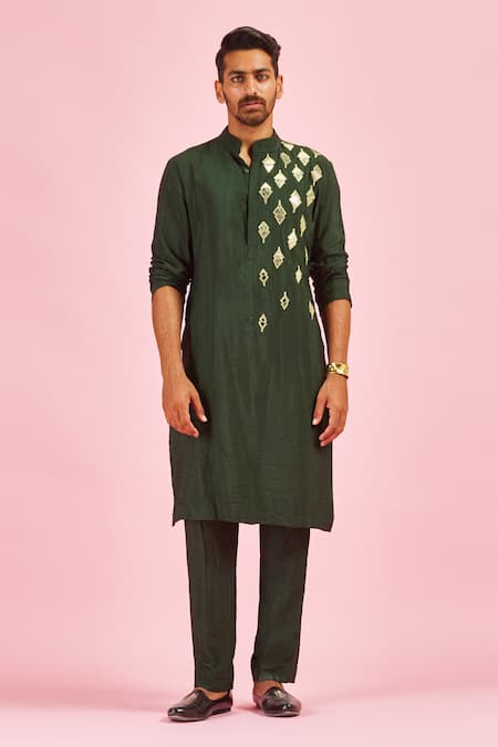 DiyaRajvvir Cotton Silk Embroidered Kurta 