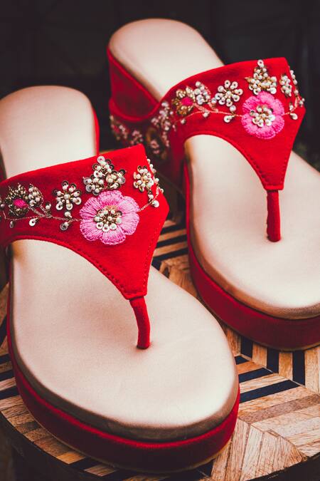 NR By Nidhi Rathi Pink Embroidery Hand Wedges