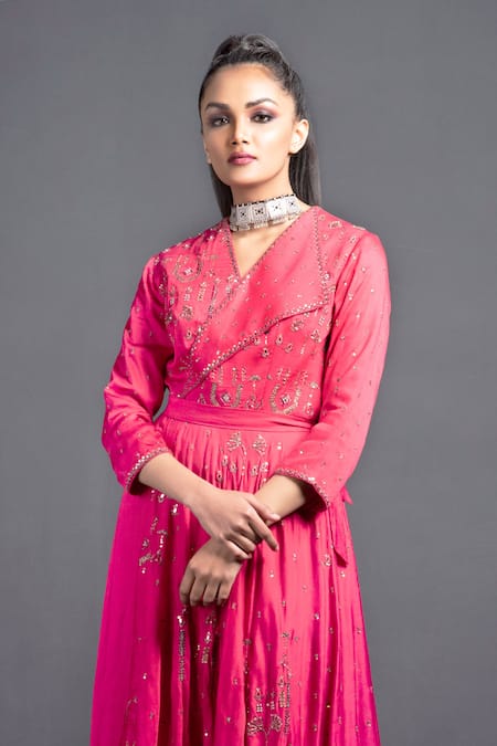 Shop Neha & Tarun Peach Modal Satin Cotton V Neck Embroidered Asymmetric Angrakha Set Online at Aza Fashions Shop_Neha & Tarun_Peach Modal Satin Cotton V Neck Embroidered Asymmetric Angrakha Set _Online_at_Aza_Fashions