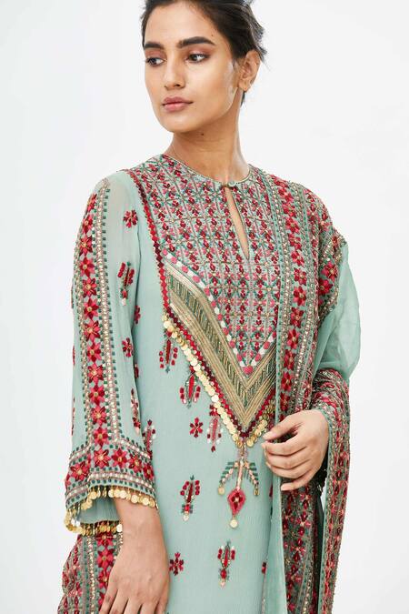 Buy_Nakul Sen_Green Chiffon Round Embroidered Kurta Set_Online_at_Aza_Fashions