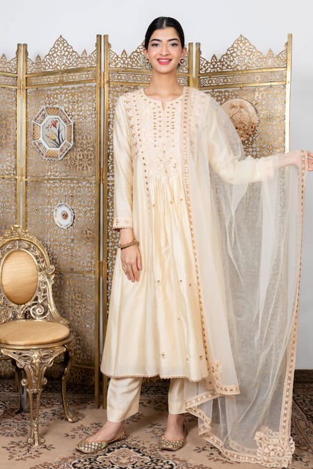 Nadima Saqib Chanderi Kurta & Pant Set 