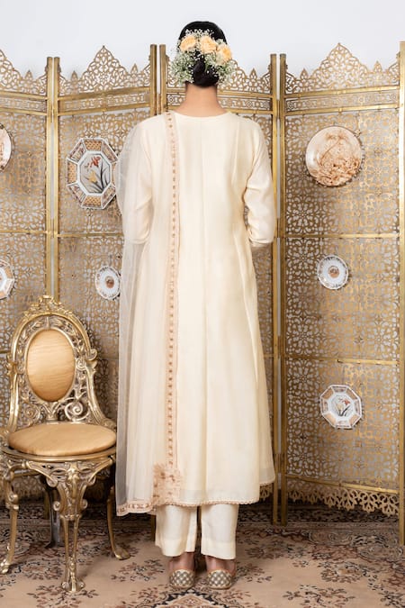 Nadima Saqib Chanderi Kurta & Pant Set 