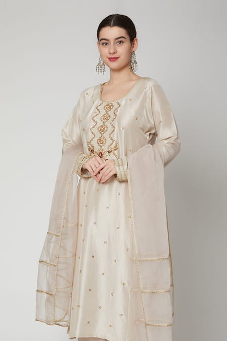 Nadima Saqib_Beige Habutai , Organza Round Embroidered Kurta Set _Online_at_Aza_Fashions