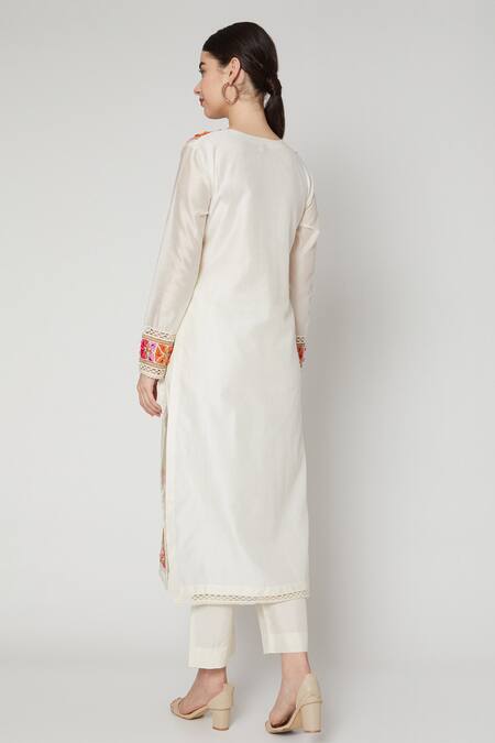 Shop Nadima Saqib White Georgette, Chanderi Silk Round Kurta Set at Aza Fashions Shop_Nadima Saqib_White Georgette, Chanderi Silk Round Kurta Set _at_Aza_Fashions