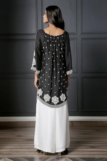 Nandita Thirani Embroidered Kurta & Palazzo Set 