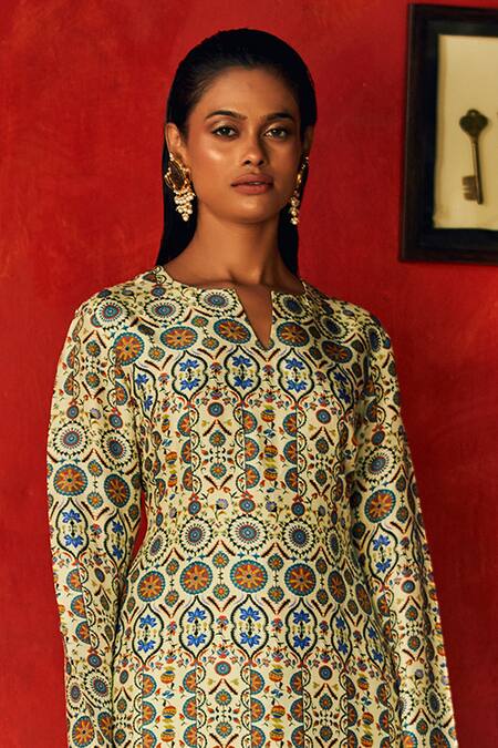 Nautanky Beige Crepe Notched Floral Print Kurta And Sharara Set at Aza Fashions Nautanky_Beige Crepe Notched Floral Print Kurta And Sharara Set _at_Aza_Fashions