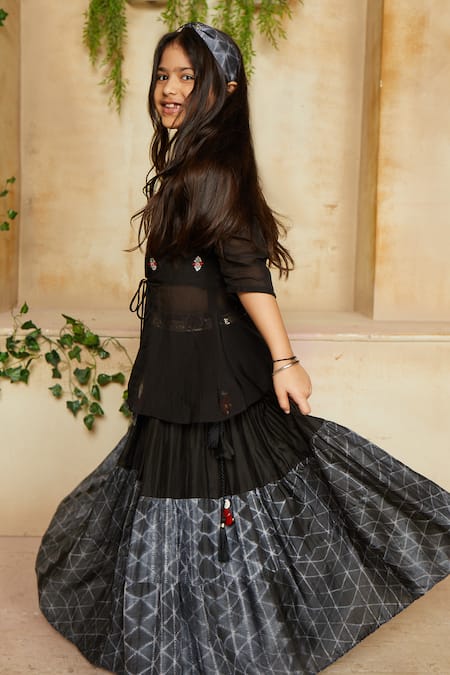 Buy_Label NE'Chi_Black Organza, Muslin Embroidery Jacket Lehenga Set_Online_at_Aza_Fashions