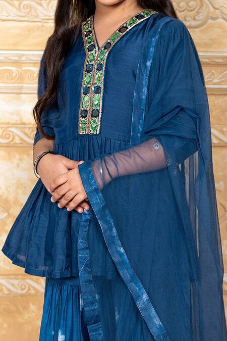 Buy_Label NE'Chi_Blue Muslin, Silk, Chiffon Embroidery Pleated Kurta Set_Online_at_Aza_Fashions