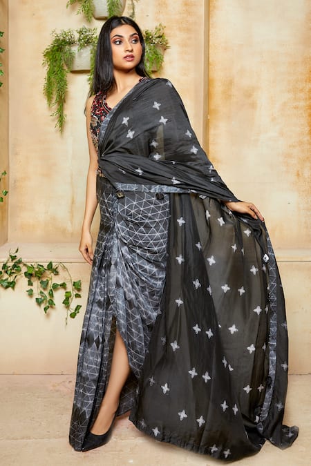 Label Ne'chi Shibori Pre-Draped Saree 