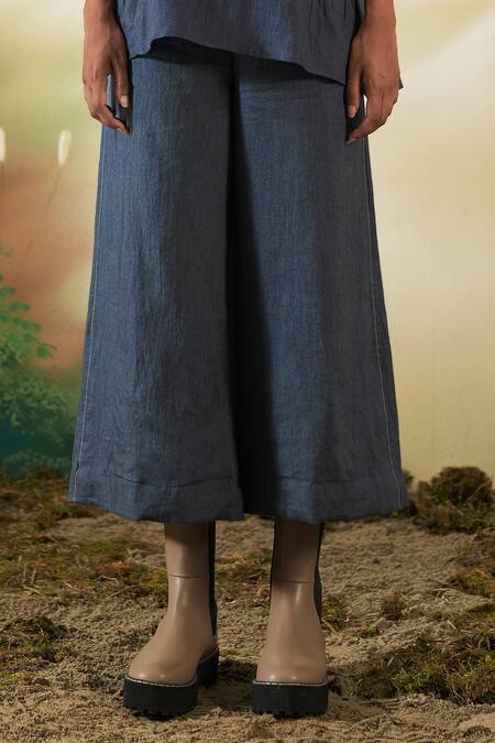 Buy Febo6 Blue Linen Plain Culottes Pant Online at Aza Fashions Buy_Febo6_Blue Linen Plain Culottes Pant _Online_at_Aza_Fashions