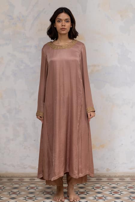 Nirjara Pink Kurta - Mashru , Pant - Tussar Marodi Round Zeenat And Set