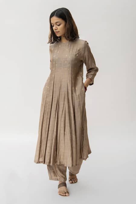 Nirjara_Brown Banarasi Silk Floral High Neck Tara Hand Woven Anarkali And Pant Set_Online_at_Aza_Fashions