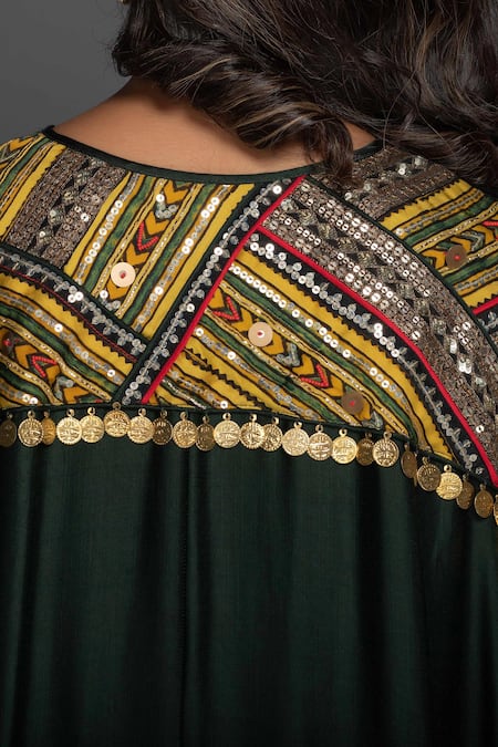 Prahnaaya_Green Satin Silk Round Embroidered Kurta And Pant Set_at_Aza_Fashions